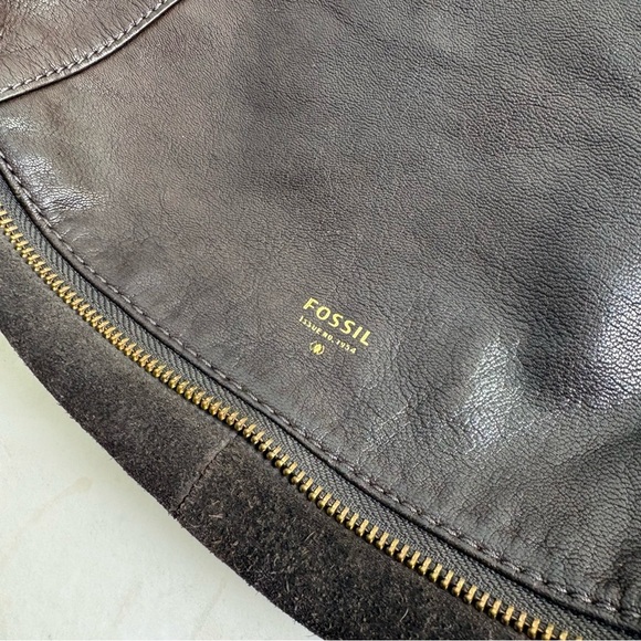 FOSSIL Gwen Hobo Expandable Leather and Suede Large Crossbody Shoulder Bag Purse - Picture 7 of 16
